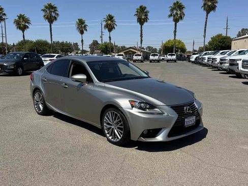 Used 2014 Lexus IS 250 w/ Navigation Package RWD image 2