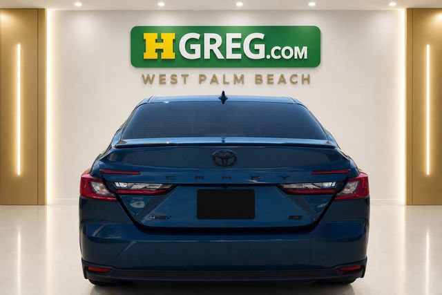 Used 2025 Toyota Camry SE FWD image 8
