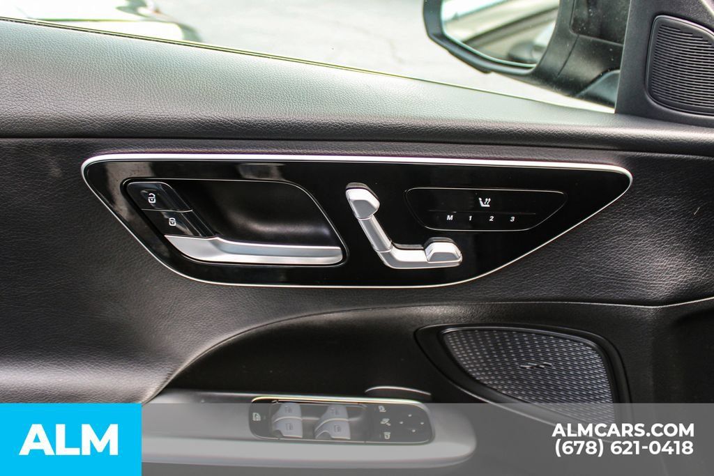 Used 2024 Mercedes-Benz C 300 Sedan image 36
