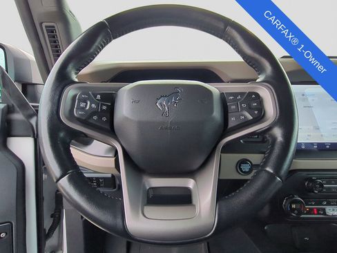 Used 2023 Ford Bronco Wildtrak image 25