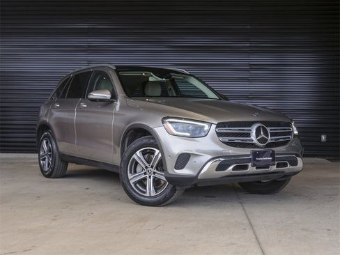 Used 2020 Mercedes-Benz GLC 300 image 9