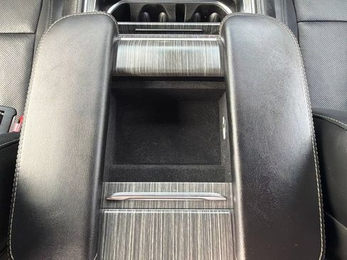 Used 2024 Jeep Wagoneer Series II w/ Flexible Seating Group AWD/4WD image 46
