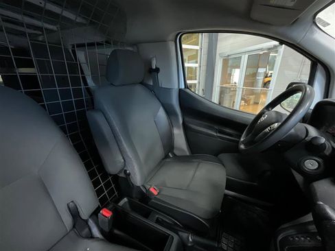 Used 2019 Nissan NV200 S w/ Cruise Control Package image 25