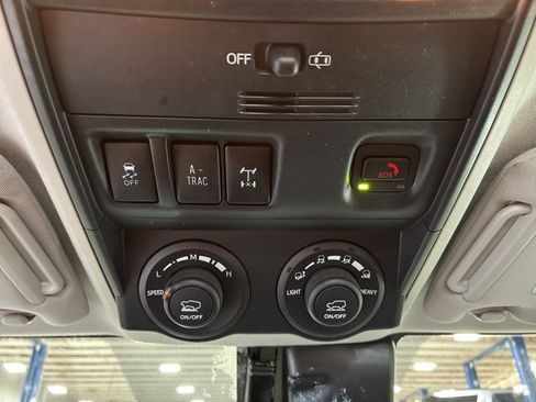 Used 2022 Toyota 4Runner TRD Off-Road image 24