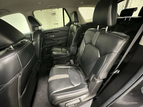 Used 2025 Honda Pilot EX-L image 15