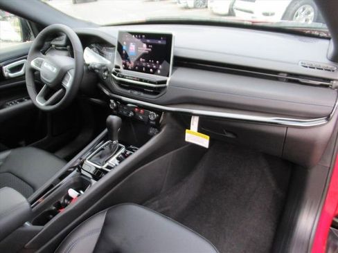 New 2026 Jeep Compass Latitude AWD/4WD image 10