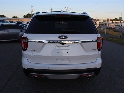 Used 2017 Ford Explorer Limited AWD/4WD image 6