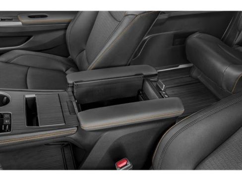 Used 2025 Toyota Sienna XLE Woodland Edition image 14