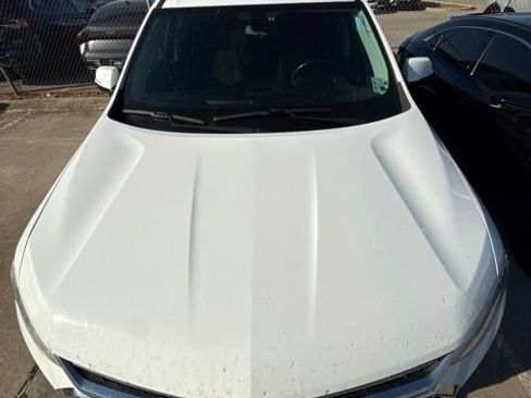 Used 2020 Chevrolet Traverse LT FWD image 9