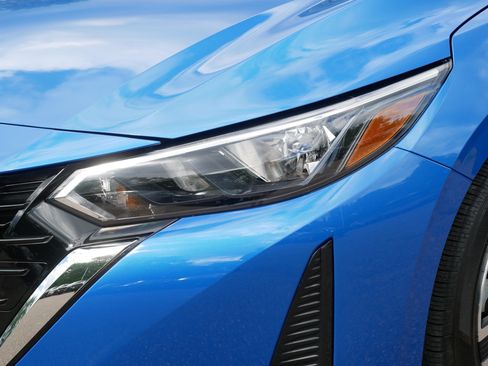 Certified 2024 Nissan Sentra SV FWD image 16