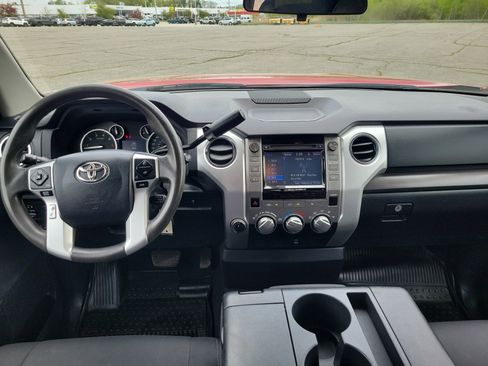 Used 2015 Toyota Tundra SR5 AWD/4WD image 18