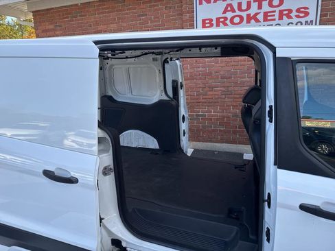 Used 2016 Ford Transit Connect XL image 18