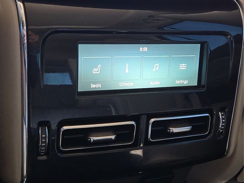 Used 2020 Lincoln Aviator Reserve w/ Equipment Group 202A AWD/4WD image 11