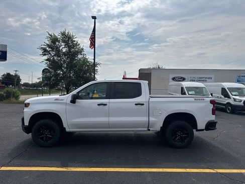 Used 2020 Chevrolet Silverado 1500 Custom Trail Boss w/ Custom Convenience Package AWD/4WD image 8