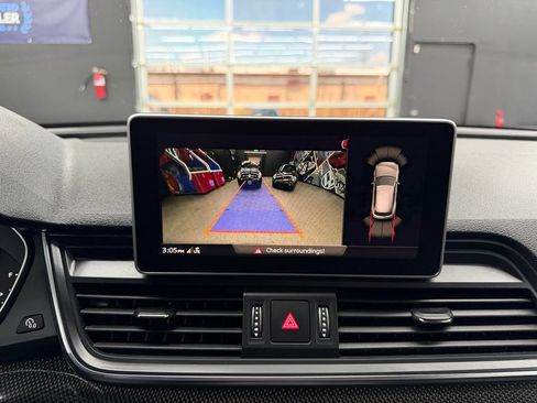 Used 2018 Audi SQ5 Premium Plus w/ Navigation Package AWD/4WD image 29