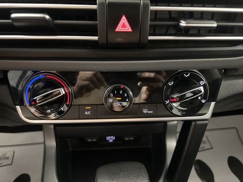Used 2021 Kia Seltos LX AWD/4WD image 17