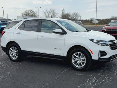 Certified 2024 Chevrolet Equinox LT image 2