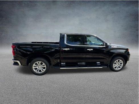 Used 2023 Chevrolet Silverado 1500 LTZ w/ LTZ Convenience Package II AWD/4WD image 11