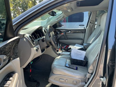 Used 2014 Buick Enclave Leather FWD image 5