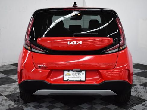 Used 2024 Kia Soul LX image 8