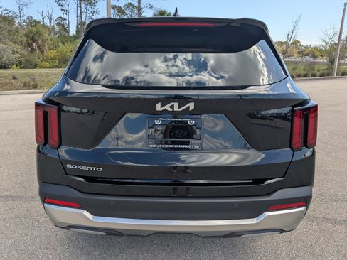New 2026 Kia Sorento EX FWD image 6