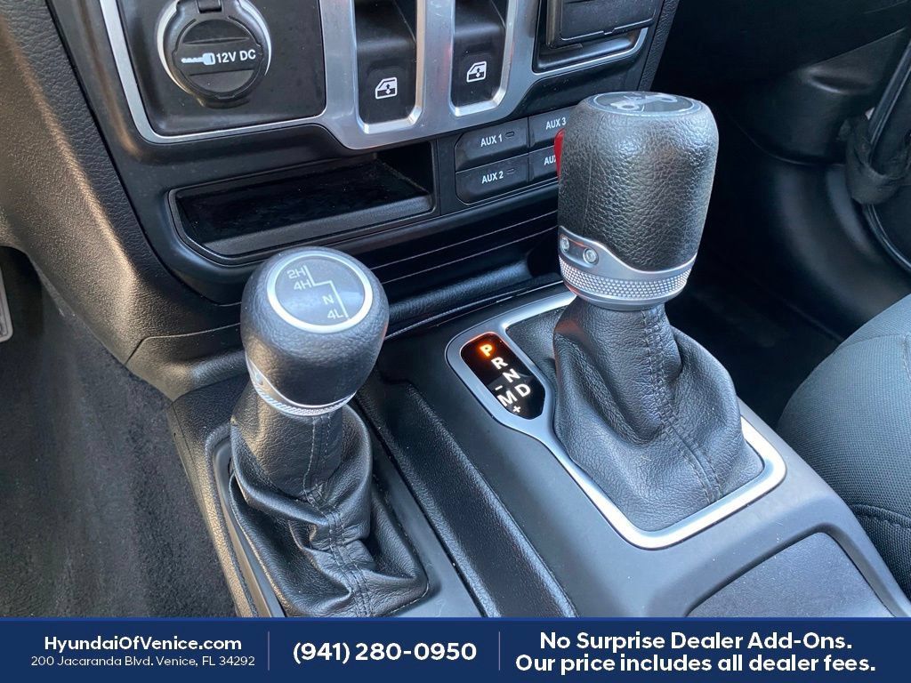 Used 2018 Jeep Wrangler Sport AWD/4WD image 13