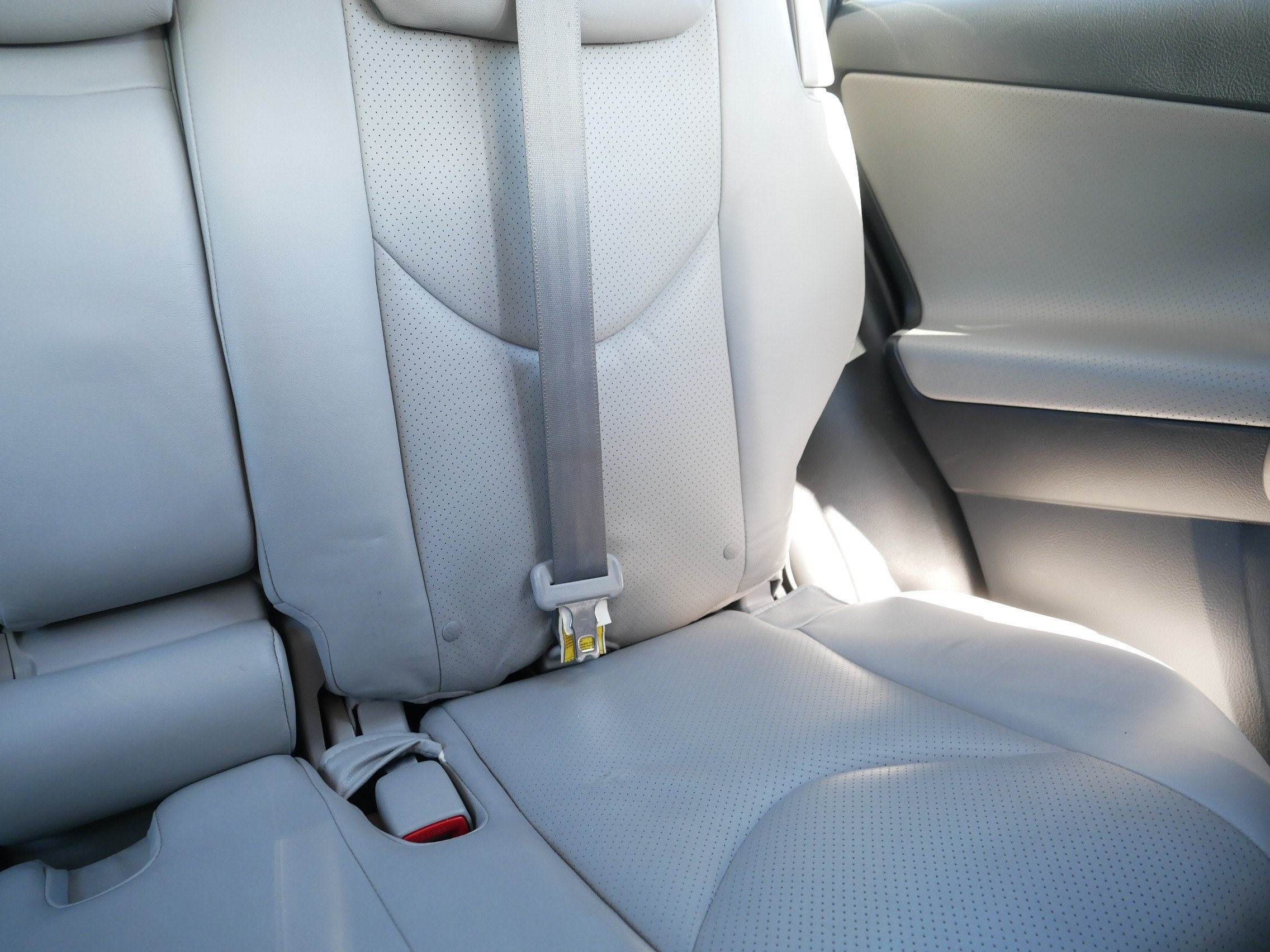Used 2011 Toyota RAV4 Limited w/ Limited Extra Value Pkg AWD/4WD image 14