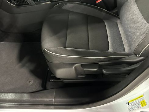 Used 2025 Chevrolet TrailBlazer LS w/ LS Convenience Package FWD image 19