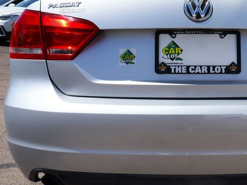 Used 2015 Volkswagen Passat 1.8T SE image 19