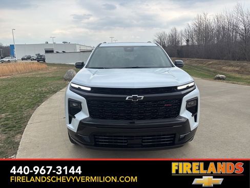 New 2026 Chevrolet Traverse RS image 12