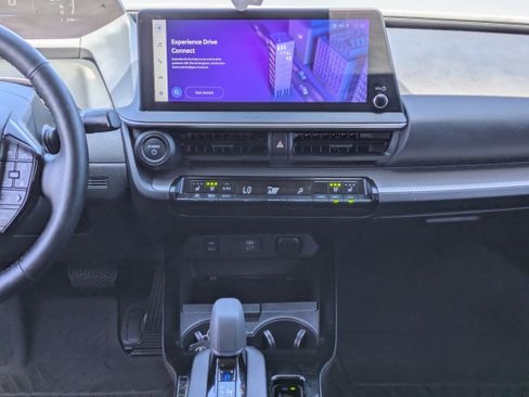 Used 2023 Toyota Prius Limited image 16