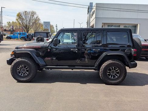 Used 2024 Jeep Wrangler Unlimited Rubicon AWD/4WD image 6
