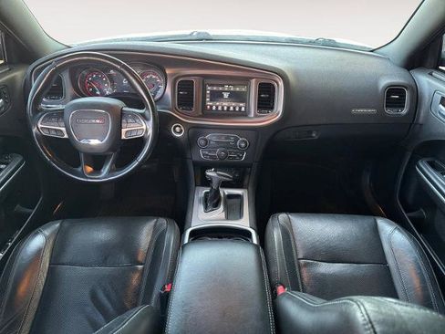 Used 2021 Dodge Charger SXT w/ Leather Interior Group RWD image 10