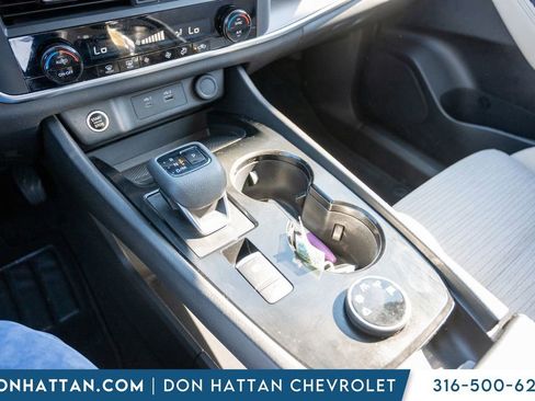 Used 2023 Nissan Rogue SV image 13