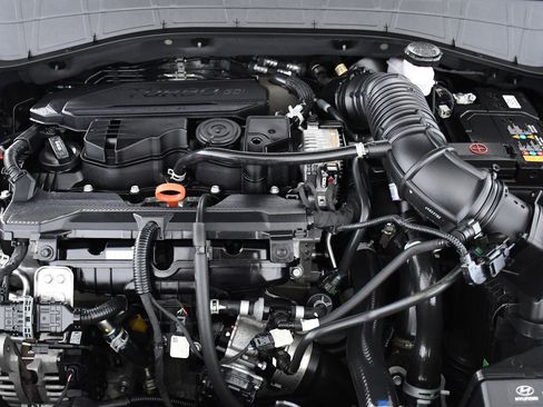 Used 2024 Hyundai Kona Limited image 36