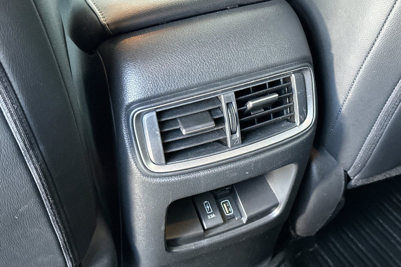 Used 2019 Honda CR-V Touring image 14