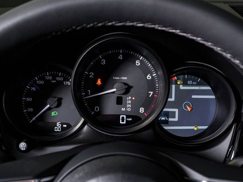 New 2026 Porsche Macan AWD/4WD image 21