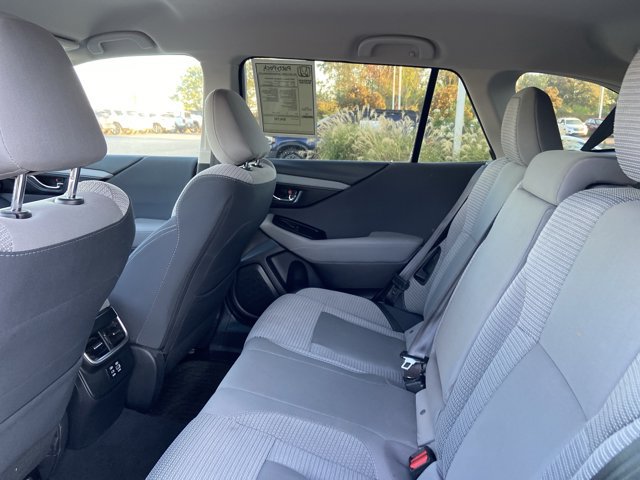 Used 2024 Subaru Outback Premium AWD/4WD image 17