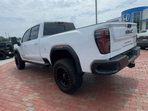 Used 2026 GMC Sierra 2500 AT4X AWD/4WD image 9