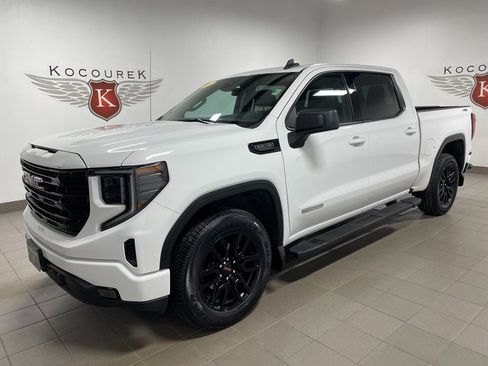 Used 2023 GMC Sierra 1500 Elevation w/ Preferred Package image 3