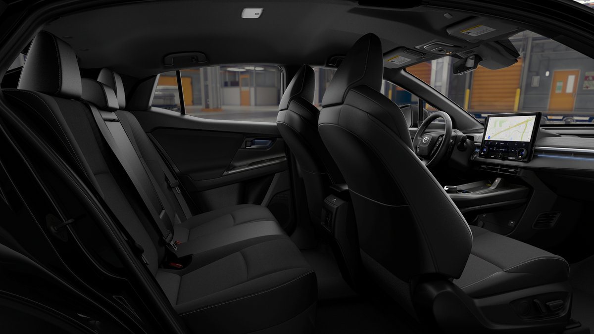 New 2027 Toyota C-HR AWD/4WD image 2