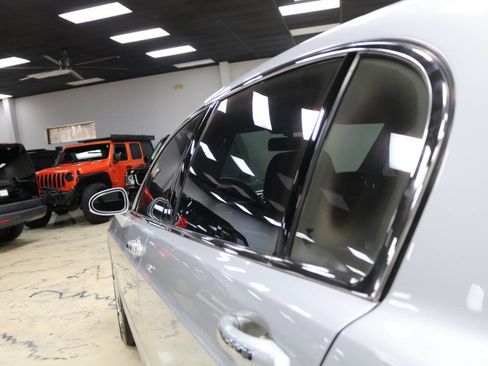 Used 2006 Bentley Flying Spur Flying Spur image 23