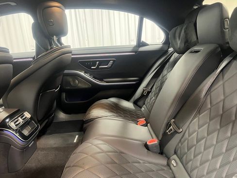 Used 2025 Mercedes-Benz S 580 4MATIC Sedan image 25