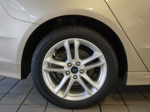 Used 2018 Ford Fusion S image 29