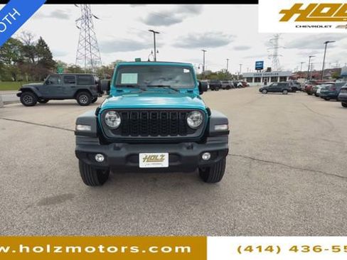 Used 2024 Jeep Wrangler Sport AWD/4WD image 3
