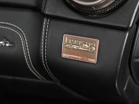 Used 2012 Ferrari California image 32