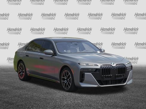 Certified 2023 BMW 760i xDrive AWD/4WD image 2