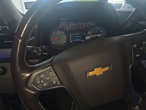 Used 2018 Chevrolet Tahoe LT AWD/4WD image 10