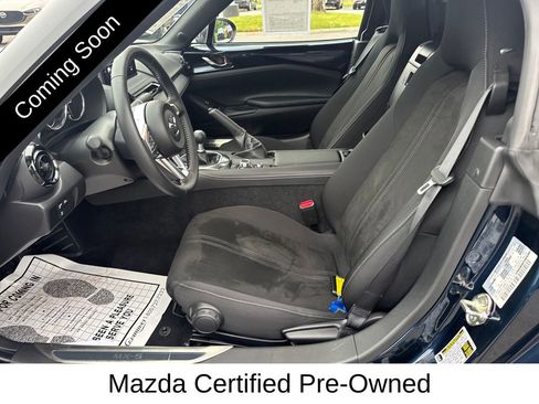 Used 2025 MAZDA MX-5 Miata Club w/ Appearance Package RWD image 17
