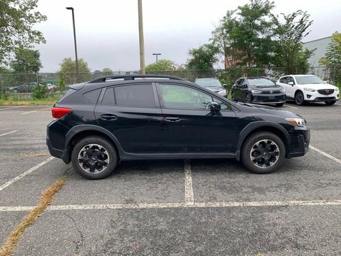 Used 2021 Subaru Crosstrek 2.0i Premium AWD/4WD image 2